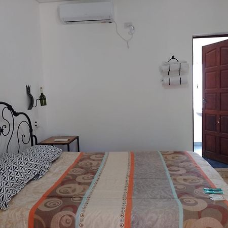 Hostal Los Faroles Chicoana Exterior foto