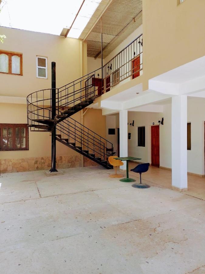 Hostal Los Faroles Chicoana Exterior foto