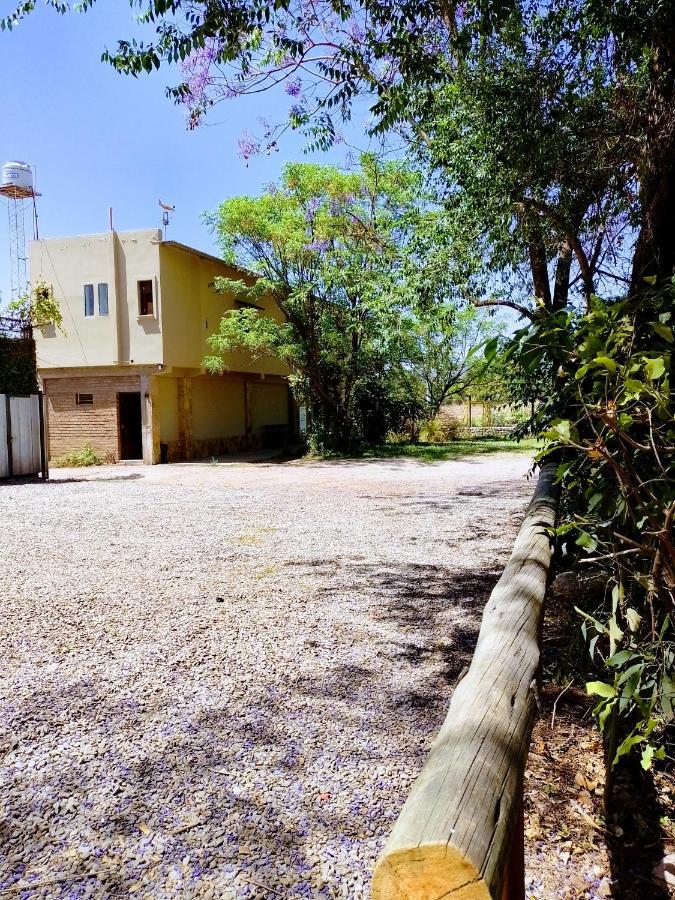 Hostal Los Faroles Chicoana Exterior foto